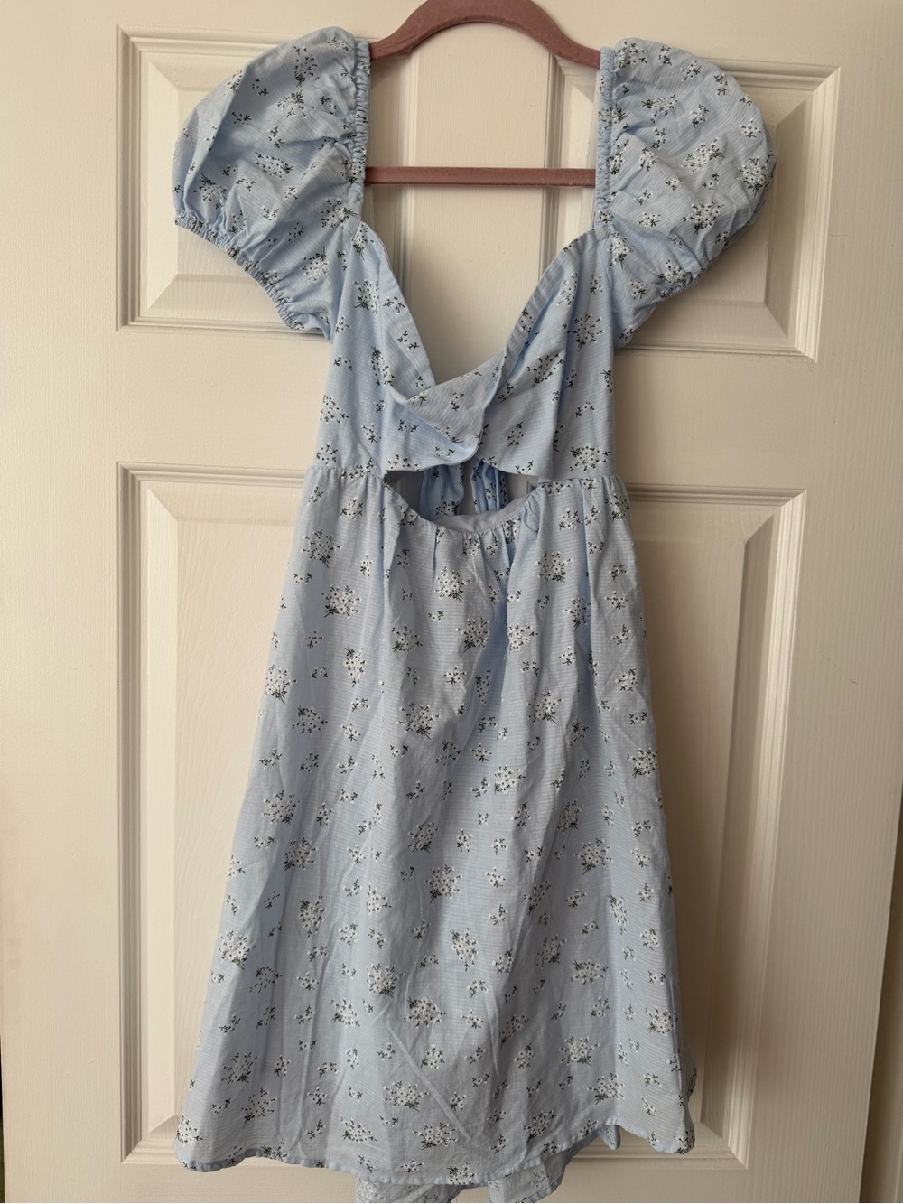 NWT Hello Molly Blue Floral Puff Sleeve Open Back Mini Dress US 6